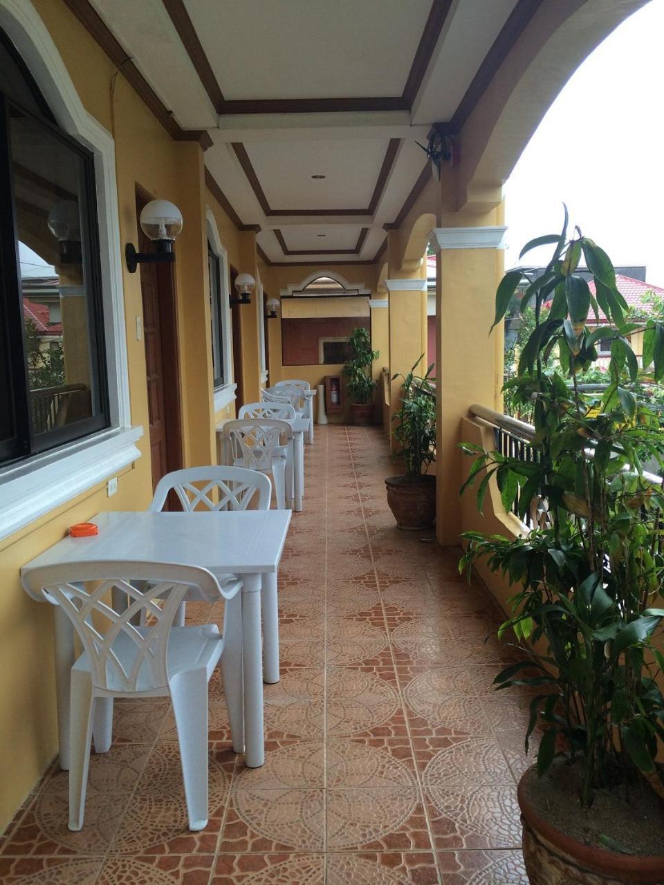 Sunrise Apartelle Olongapo City Exteriör bild