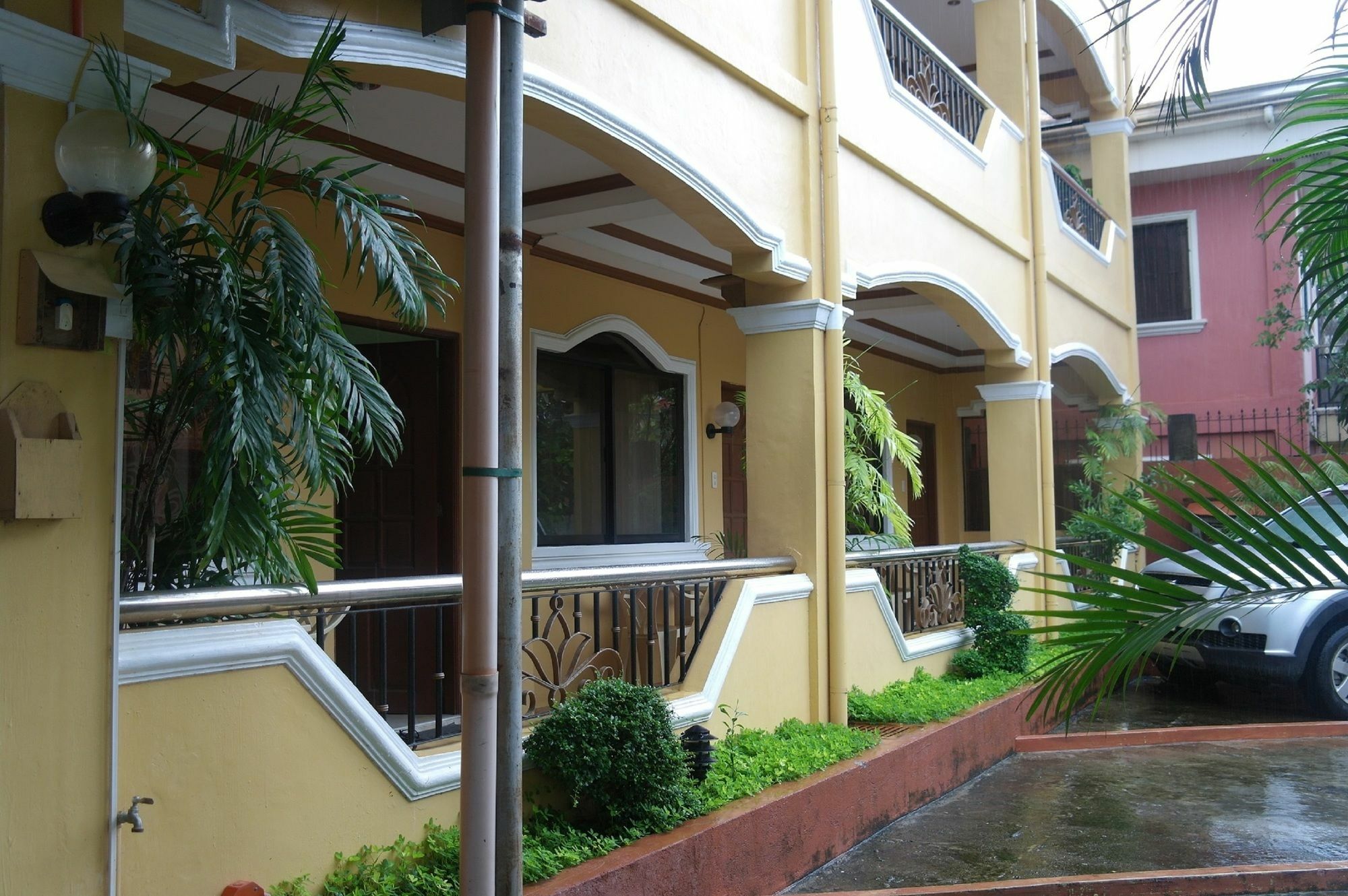 Sunrise Apartelle Olongapo City Exteriör bild